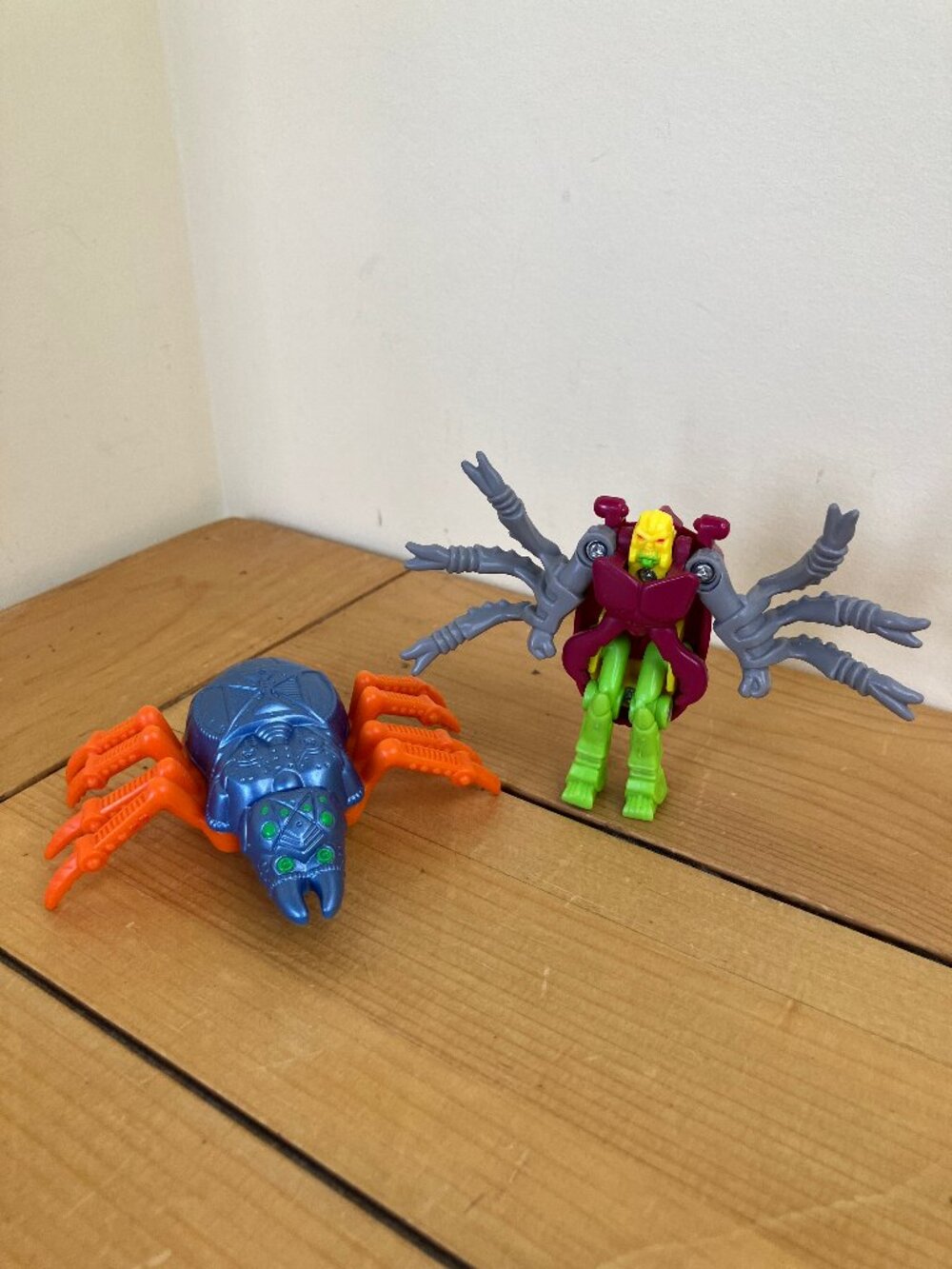 Transformers Beast Wars Action Figures McDonalds Set of 2 90s Beetle Arachnia